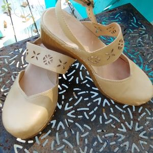 Dansko EUC Clog/sandals
